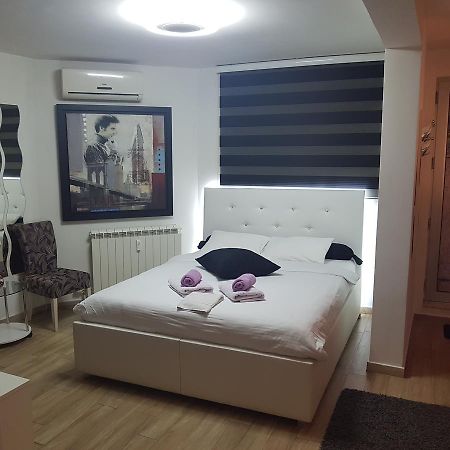 Prima Apartmani Beograd Buitenkant foto