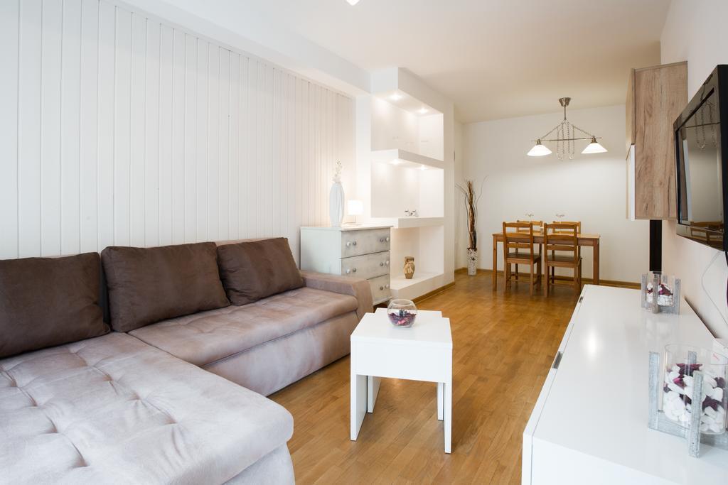 Prima Apartmani Beograd Buitenkant foto