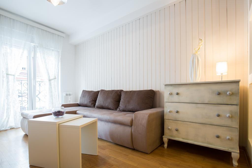 Prima Apartmani Beograd Buitenkant foto
